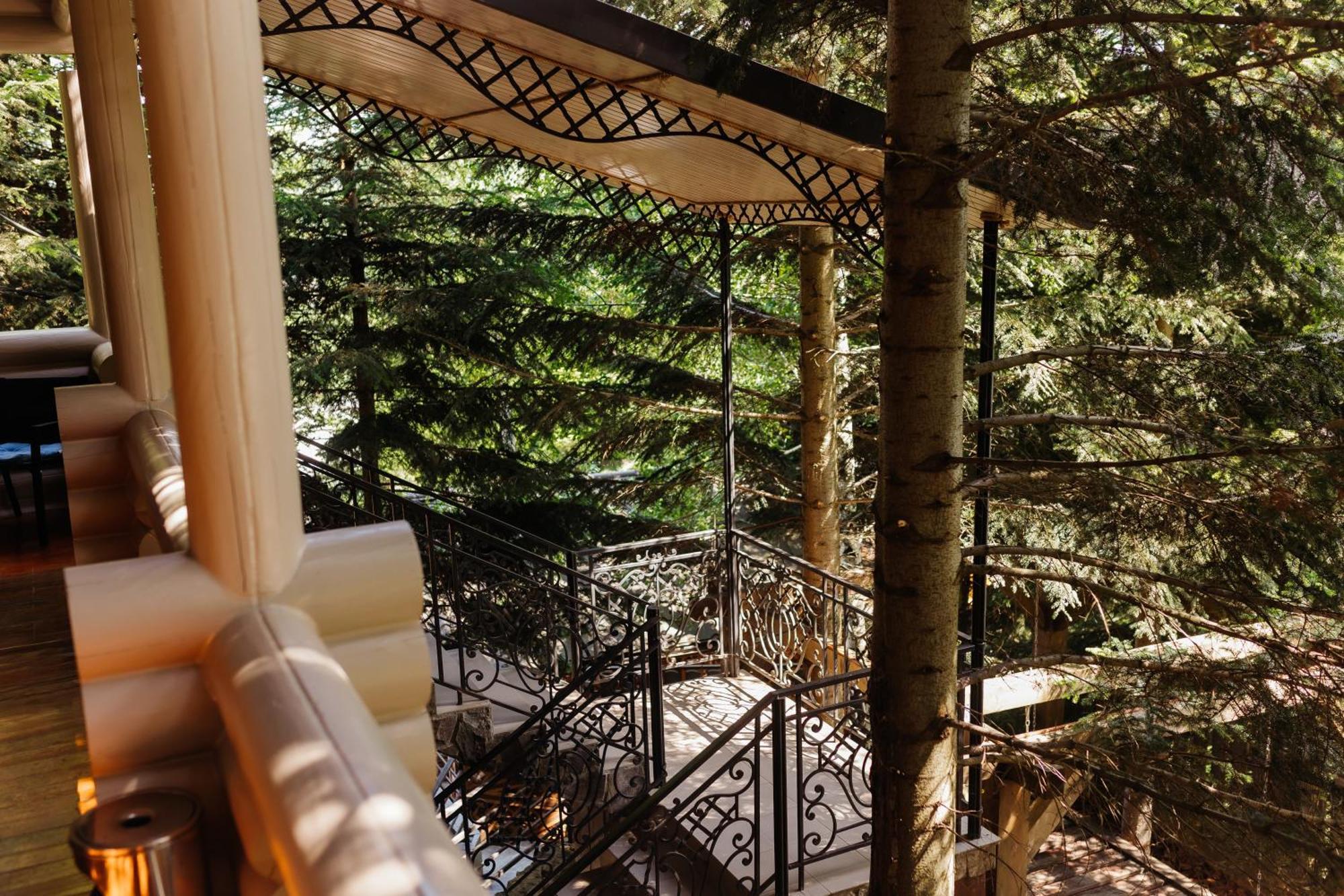 Forest House Myhove Eksteriør billede