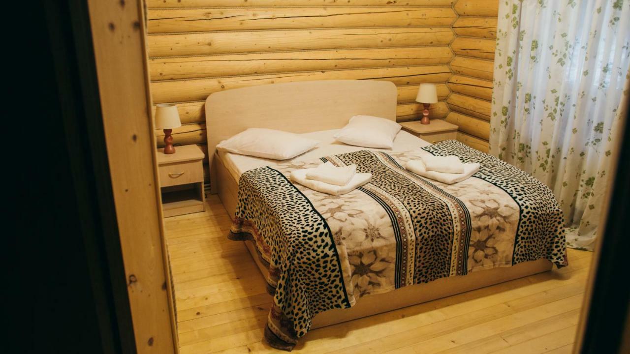 Forest House Myhove Eksteriør billede